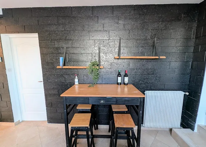 בית הארחה Studio ☆ Cite Du Vin ☆ Stationnement Gratuit Dans La Rue ☆ Street Park Free
