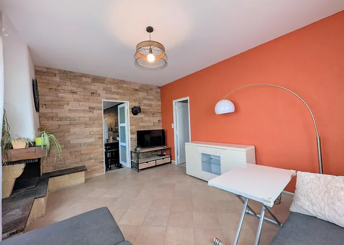 Гостевой дом Studio ☆ Cite Du Vin ☆ Stationnement Gratuit Dans La Rue ☆ Street Park Free 3*